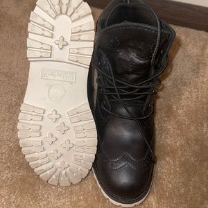 6.5 Timberland’s black